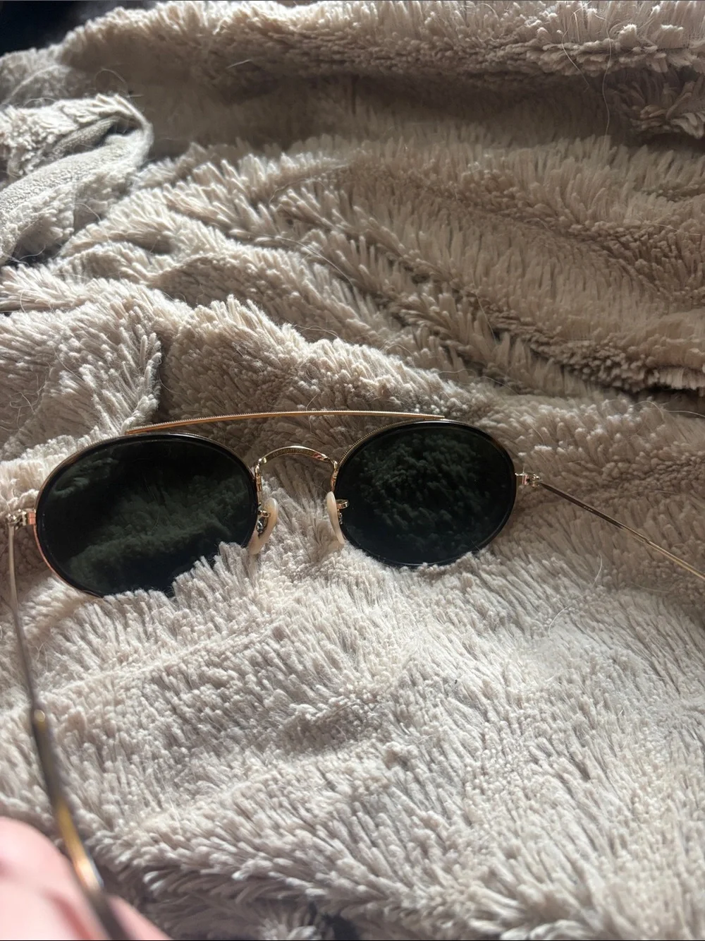 Ray-Ban Gold Frame Sunglasses with Black Lenses and Black Temple Tips